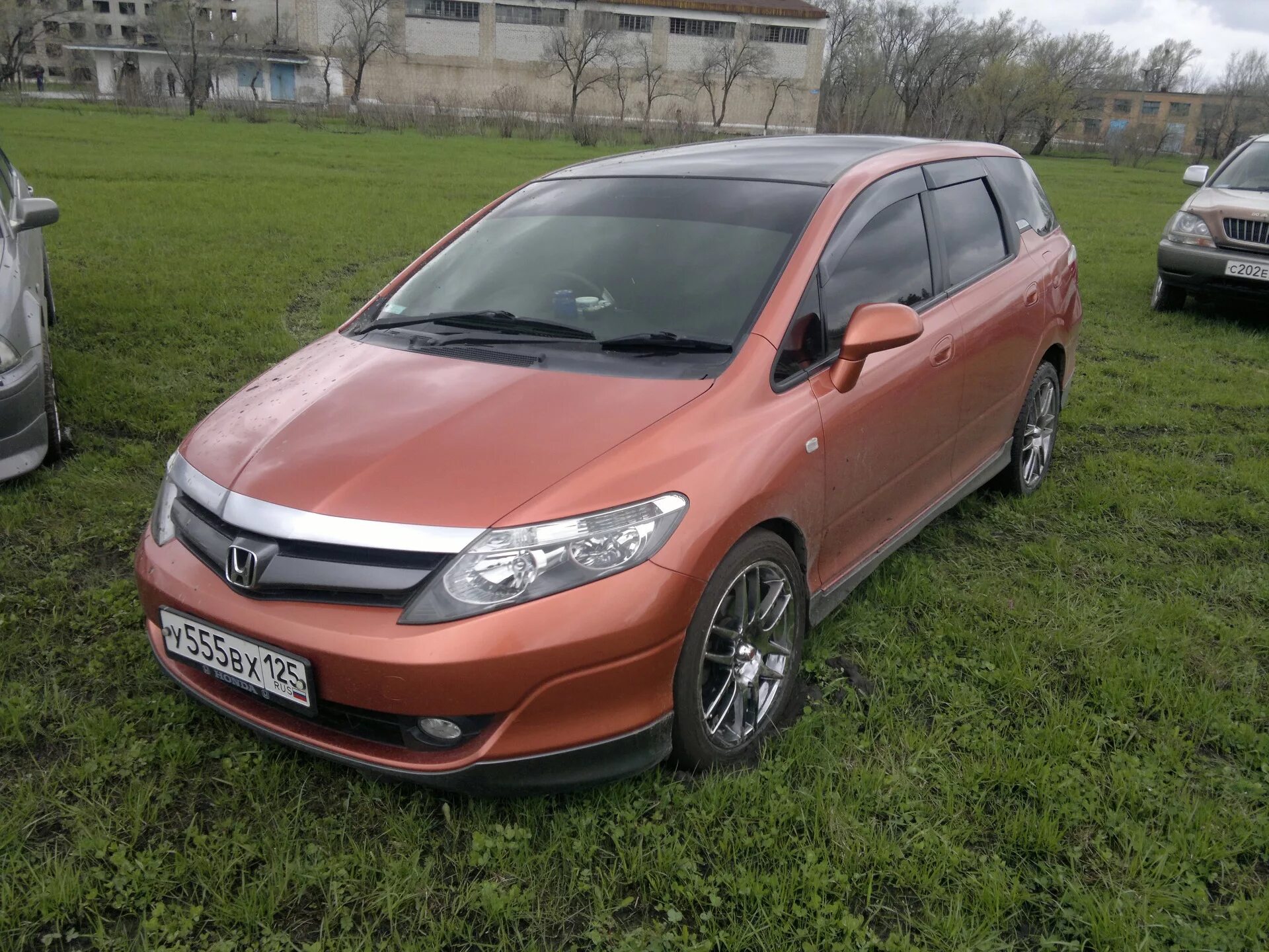 Купить honda airwave. Honda Airwave 2005. Honda Airwave 2011. Хонда аирвейв 1. Хонда Airwave 2006.