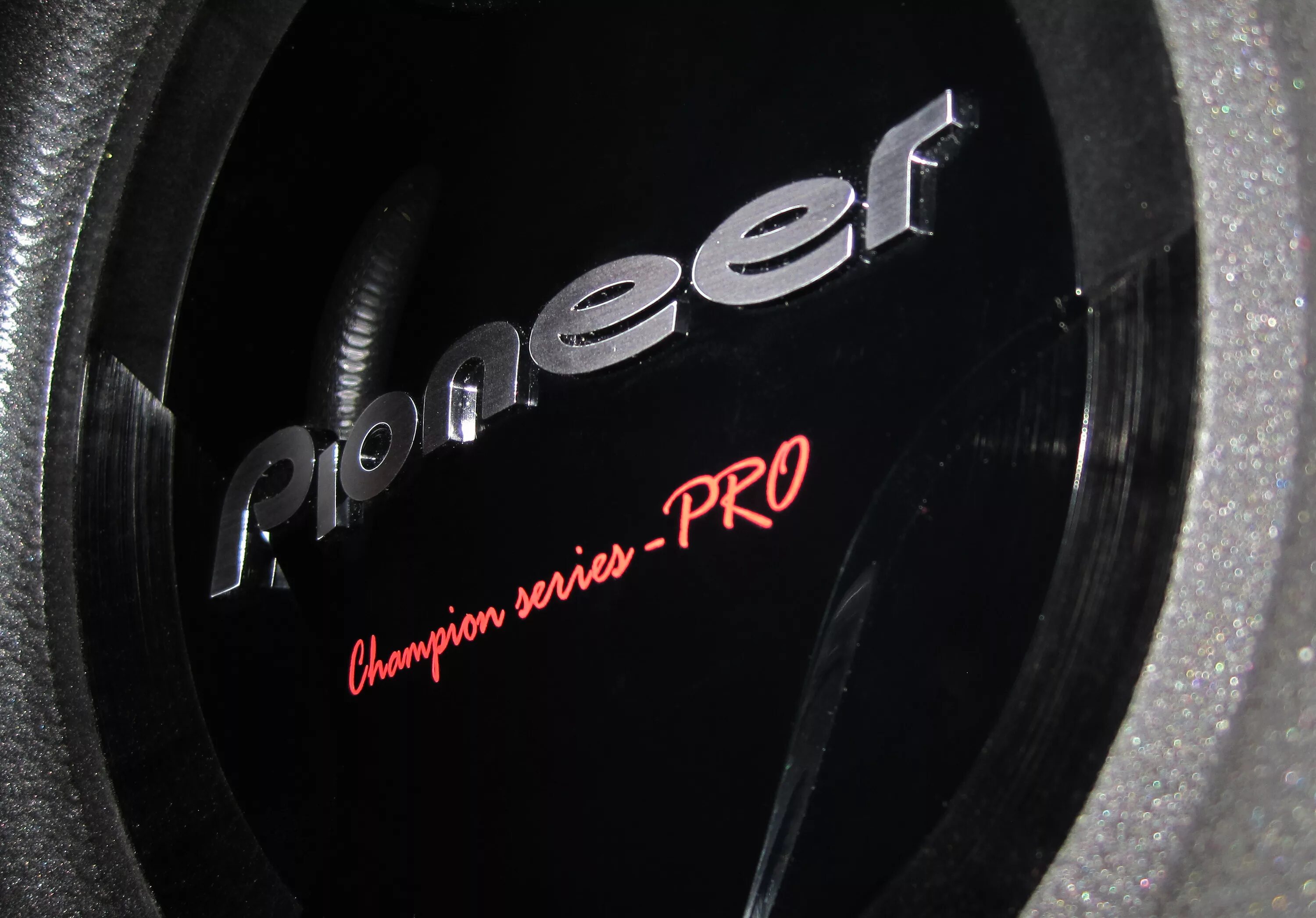 Музыка slow bass. Сабвуфер Pioneer Champion Series. Pioneer Pro сабвуфер. Pioneer обои. Сабвуфер Pioneer на лямке.