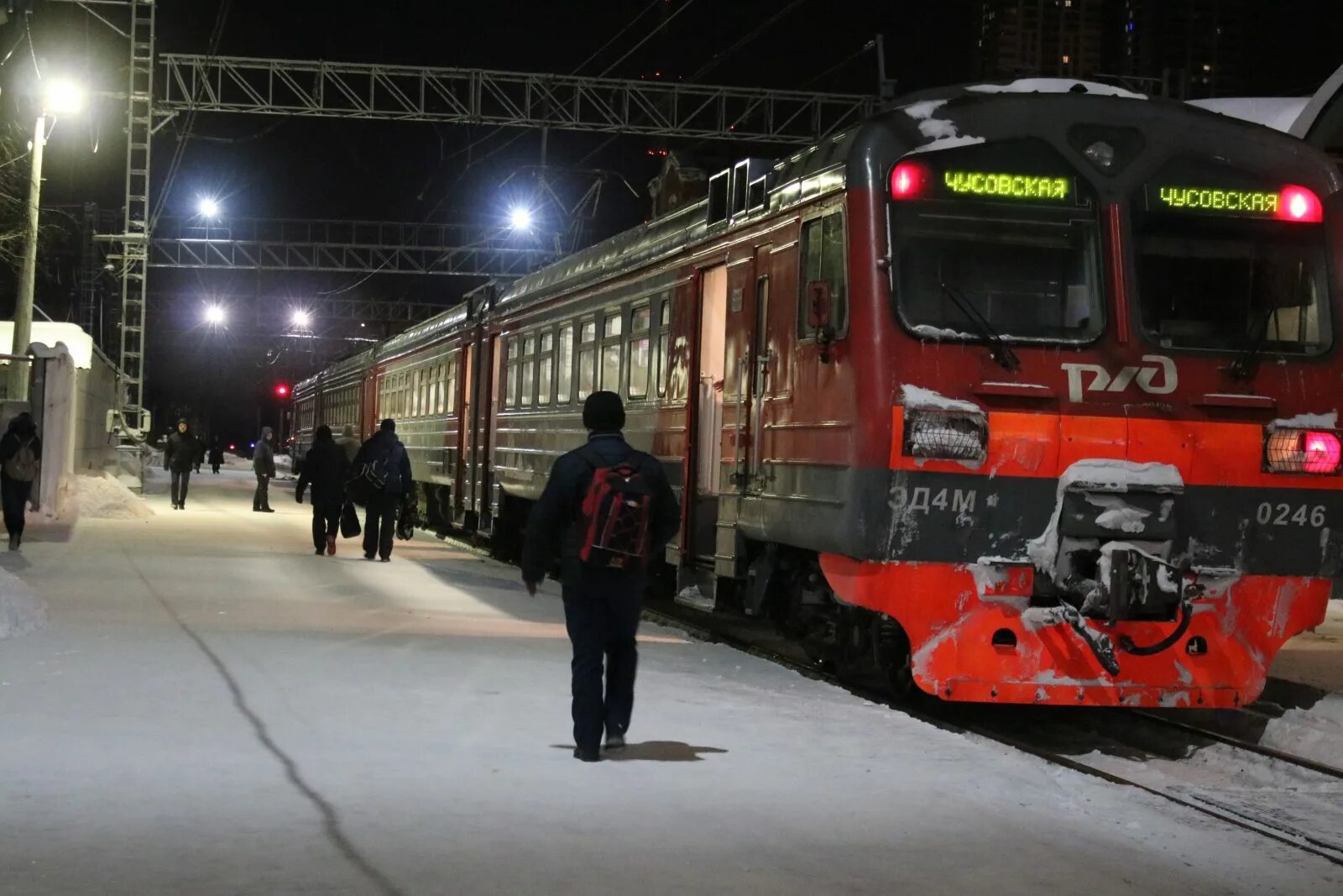 Эд4м пермь. Пермь вокзал пермь 1. Электропоезд пермь 2 чусовская. Электропоезд пермь 2. Поезд пермь 2 пермь 1.
