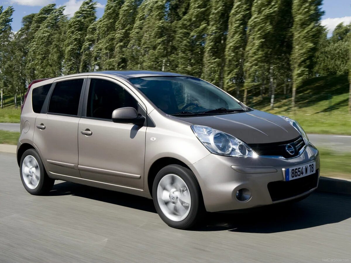 Марки автомобиля nissan. Nissan Note 2009. Nissan Note e11. Ниссан ноут 1 поколение Рестайлинг. Ниссан ноут 2006.