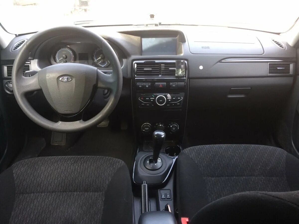 Приора 2012 se комплектация. Есть приора на автомате. Приора 2012 se комплектация. Приора 2 коробка автомат. Мазда 3 защита от угона.