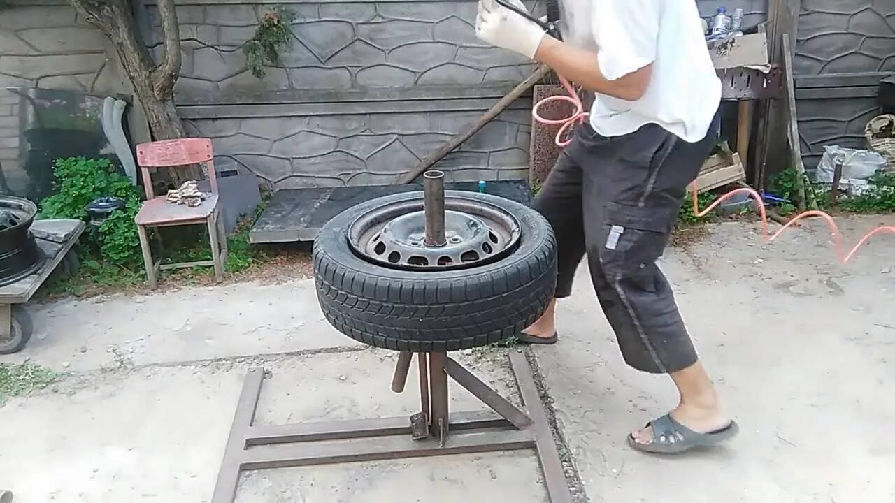 Выкаченный из шины воздух