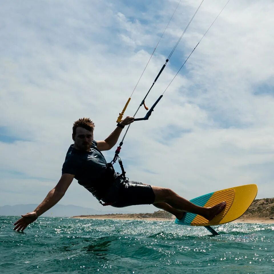 Гидрофоле. Мельница гидрофол чертеж. Проектирование мельницы самоизмельчения. На гидрофойле за катером. Мельницы мшц 2500квт.