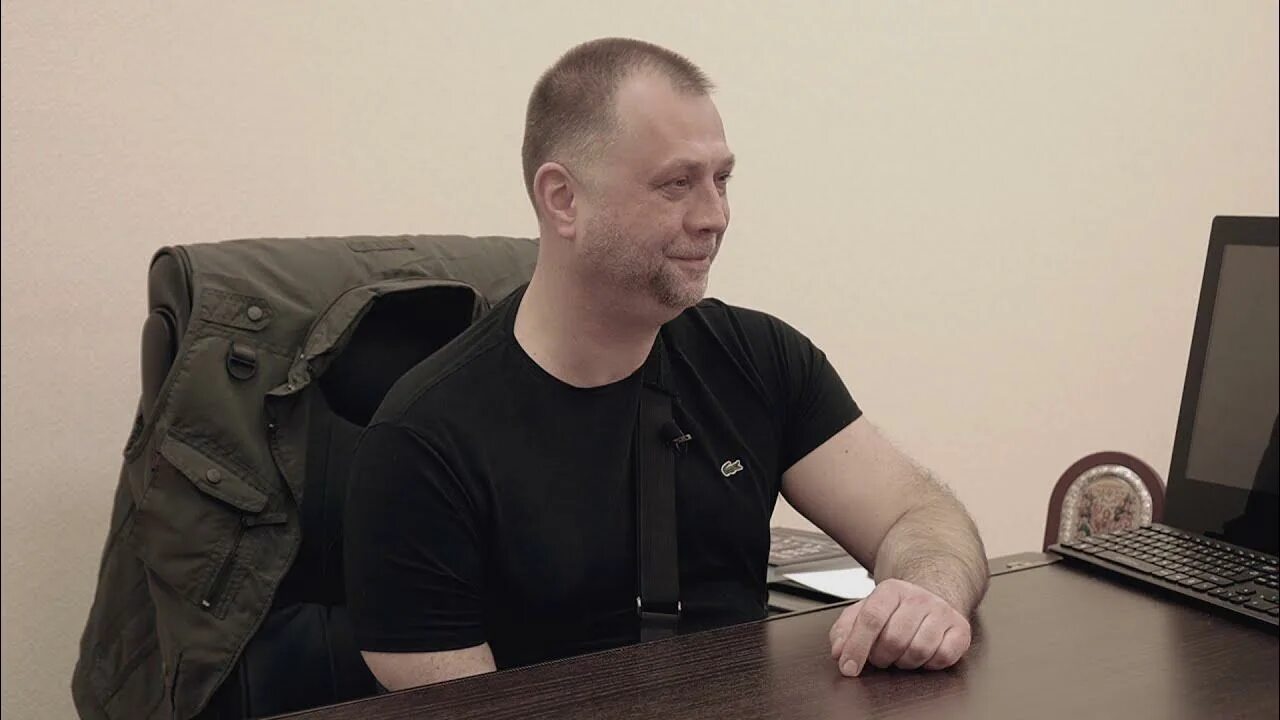 Александр бородай биография личная жизнь Александр Бородай: "Много, тех, кто надеется на какой-нибудь договорнячок" Депут