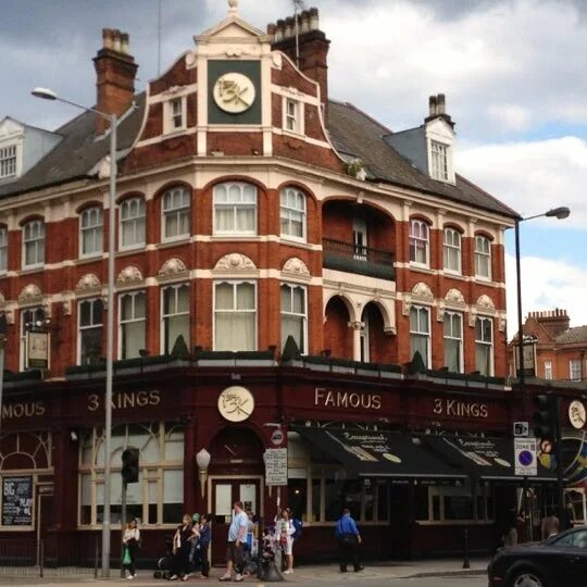 Famous 3. Last famous игра. Томми ли джонс. Famous 3. Famous 3.