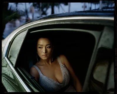 Gong li hot