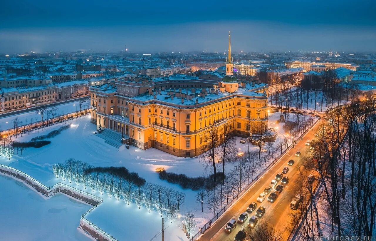 Информационный центр санкт петербурга. Михайловский замок в санкт-петербурге. михайловский инженерный замок в санкт-петербурге. михайловский замок в санкт-петербурге зимой.