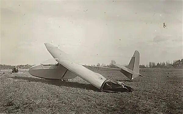 Июнь 1951. Ту 104 Бердск. Самолет ту 104 Бердск. Аэродром Бердск. Ту 104 с парашютом.