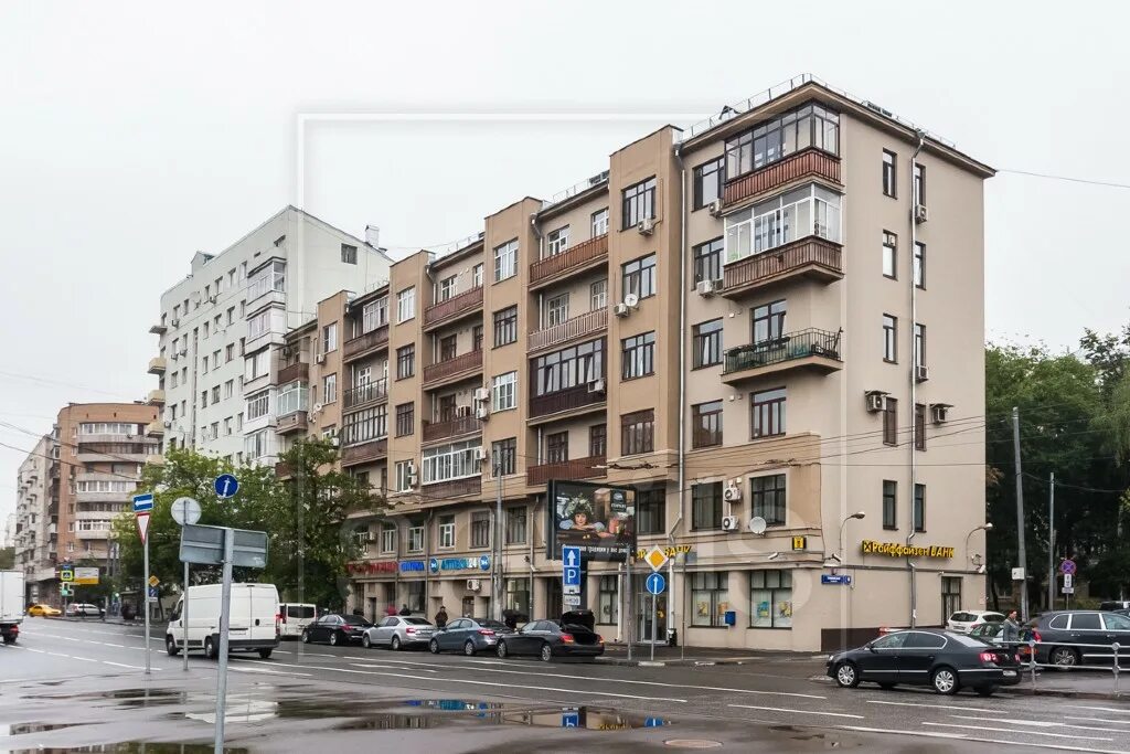 Tishinka Mall - Moscow