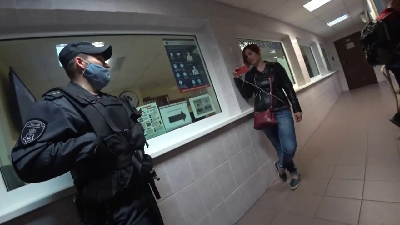 Можно снимать в отделе полиции. Менты в отделе. полицейский участок внутри. менты в метро. отделения менты.