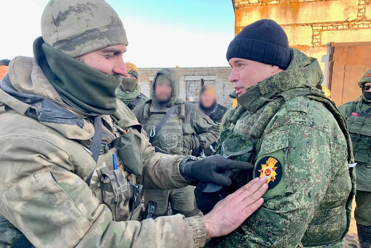 Связь в зоне сво. Военнослужащий. Российские солдаты в зоне сво. Российский солдат своей.