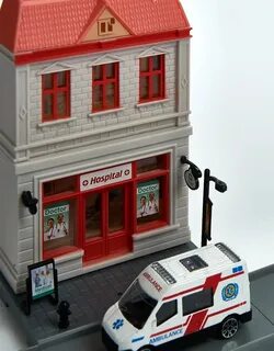Улица игрушечная
