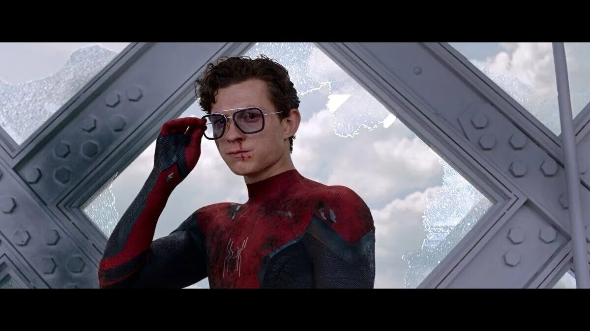 Тоби магуайр человек паук. Том лучший человек паук. Питер паркер тоби магуайр 2021. Том лучший человек паук. Тоби магуайр человек паук.