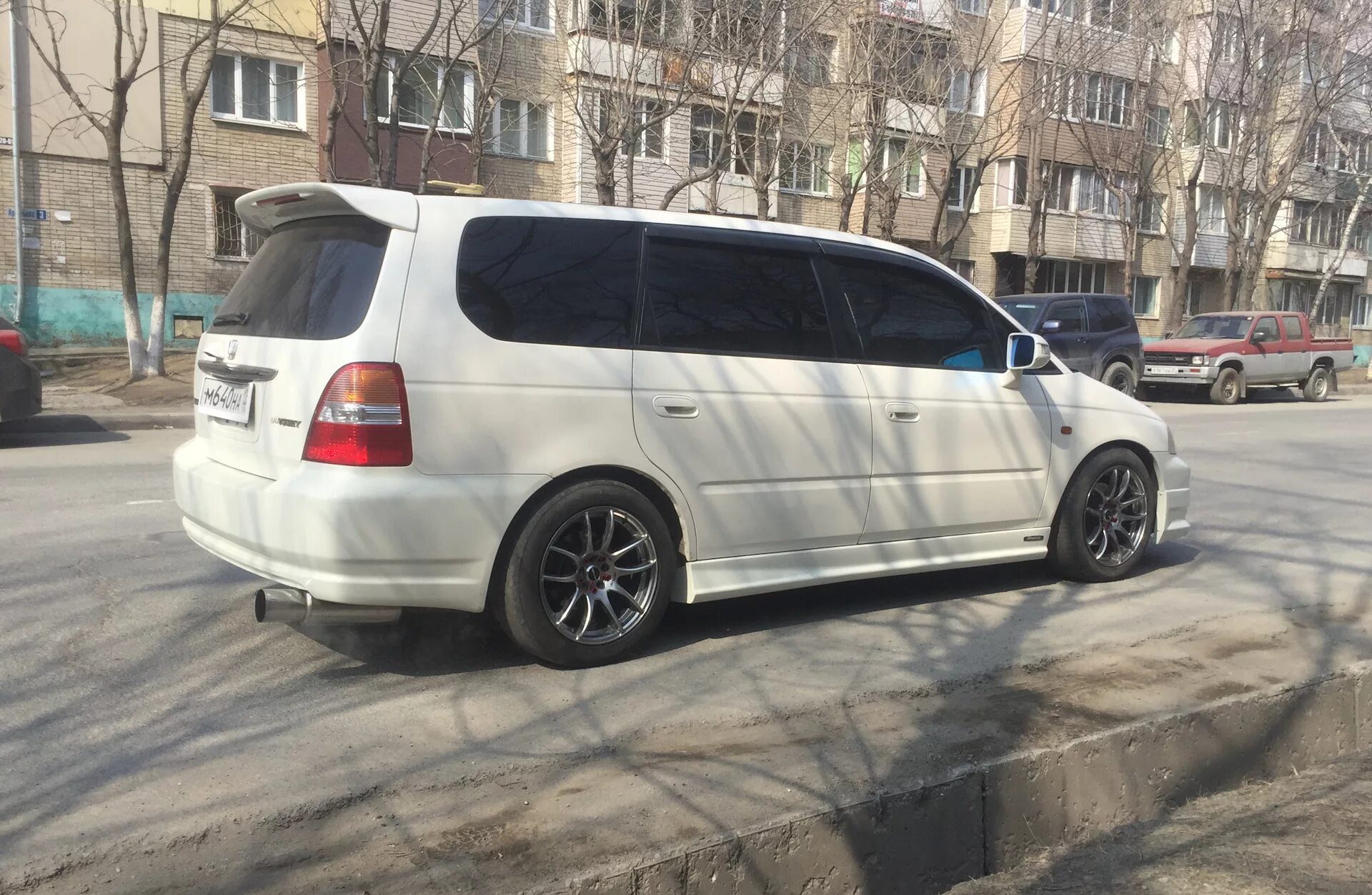 Хонда одиссей колесо диск. Диски honda odyssey r18. Honda odyssey 2009. Хонда одиссей 2 поколения r17. Honda odyssey литье r17.