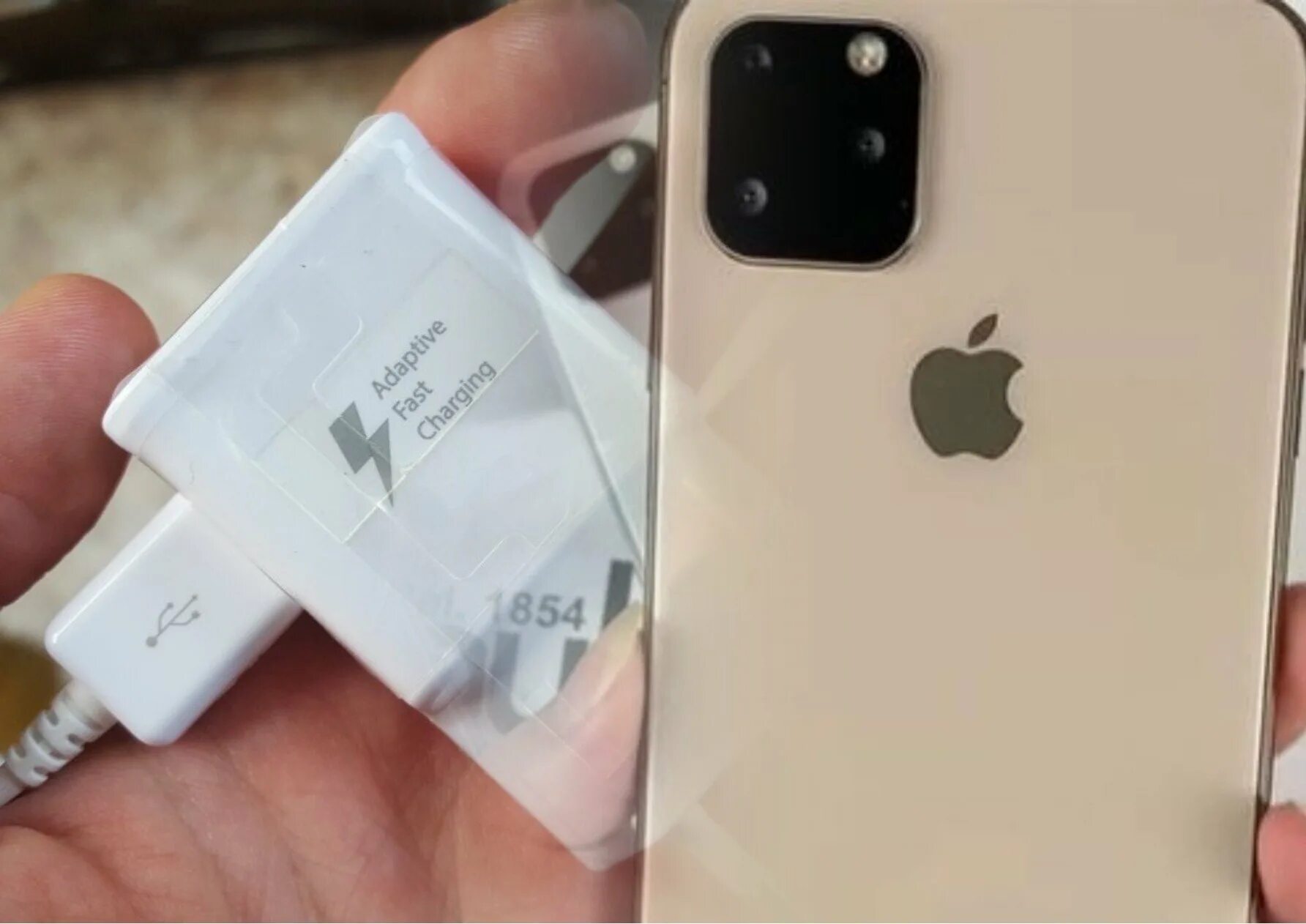 Зарядка для айфона 12 Промакс. Iphone 15 Pro зарядка. Зарядник для айфона 11. Зарядка на iphone 15 Pro Max.