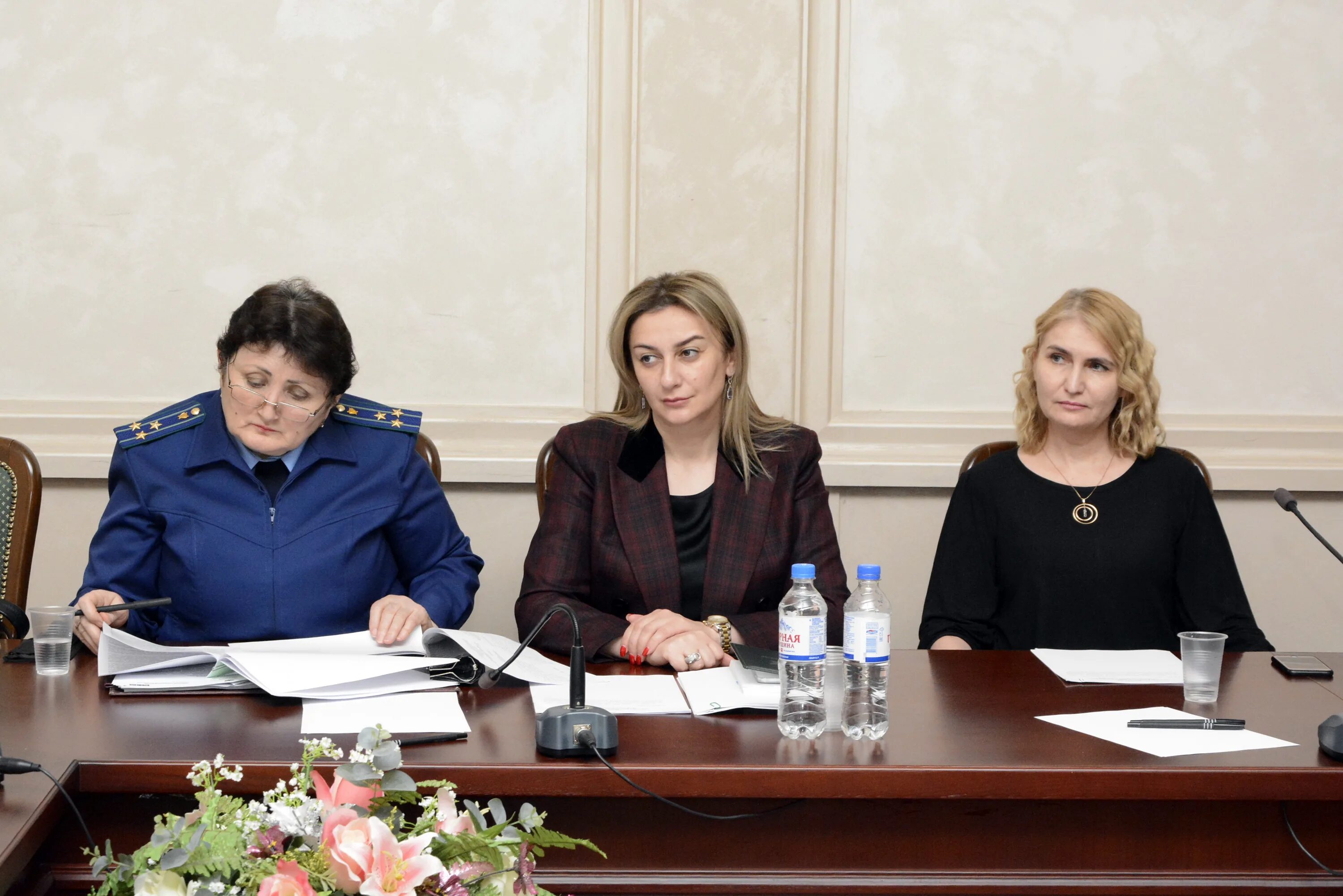 Минюст кчр. Начальник минюста кчр. Минюст кчр. Депутаты народного собрания кчр стовбуренко. Министр юстиции кчр.