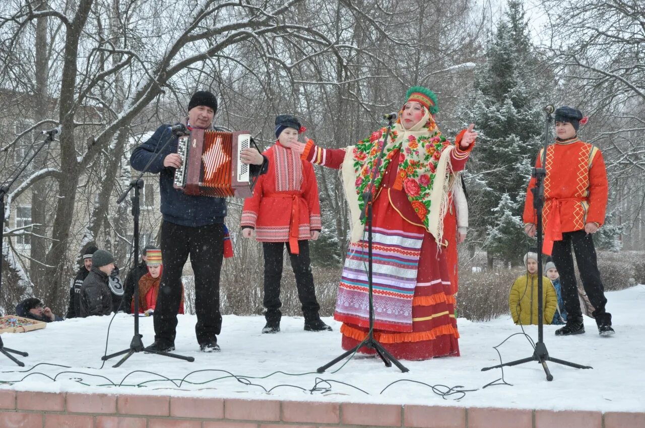 Эх масленица слушать. Масленица 2018 год выступление Светланы Миловановой. Масленица Кораблино Рязанской области. Масленица минус.