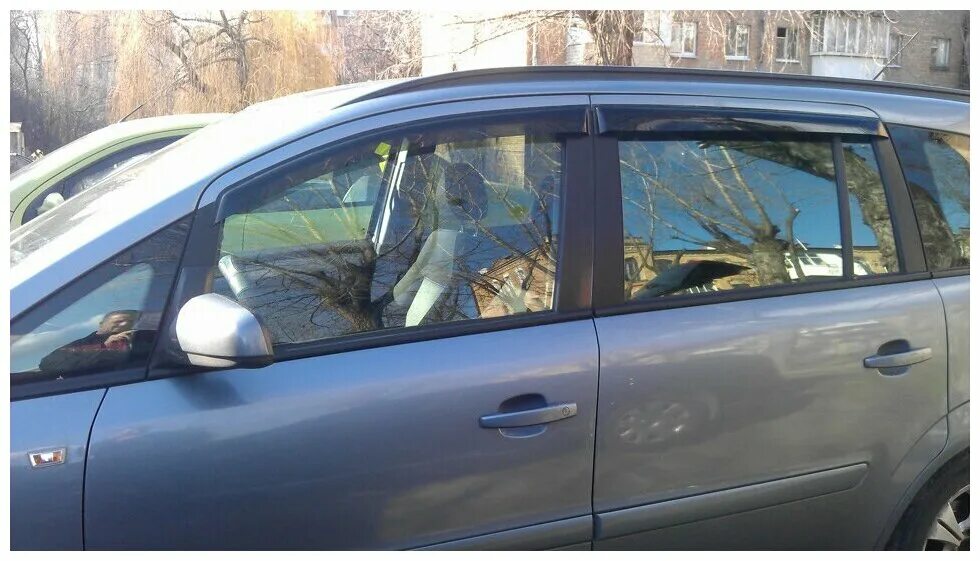 ветровики опель корса д. дефлекторы opel. дефлекторы опель зафира а 2002. Opel vectra b дефлекторы дверей. дефлектор окон королла серебристый.