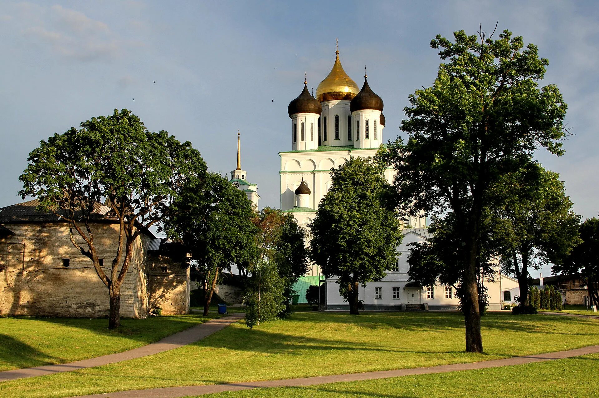 Псков свято троицкий. Псков-Печоры Талабские острова.