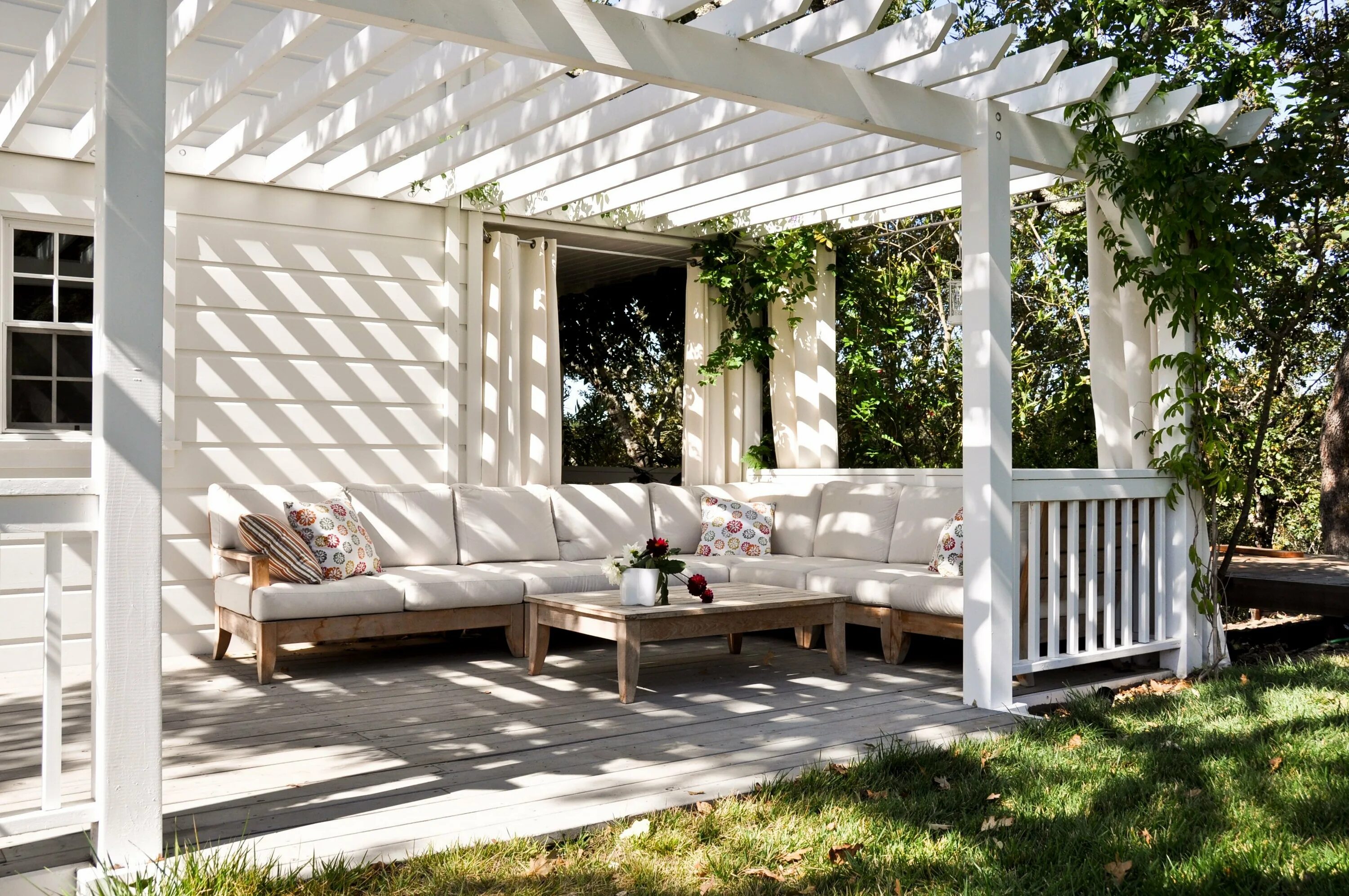 Беседка с односкатной крышей 3х4. Прямоугольная веранда. Прямоугольная веранда. Прямоугольная веранда. Летняя веранда пристройка к дому.