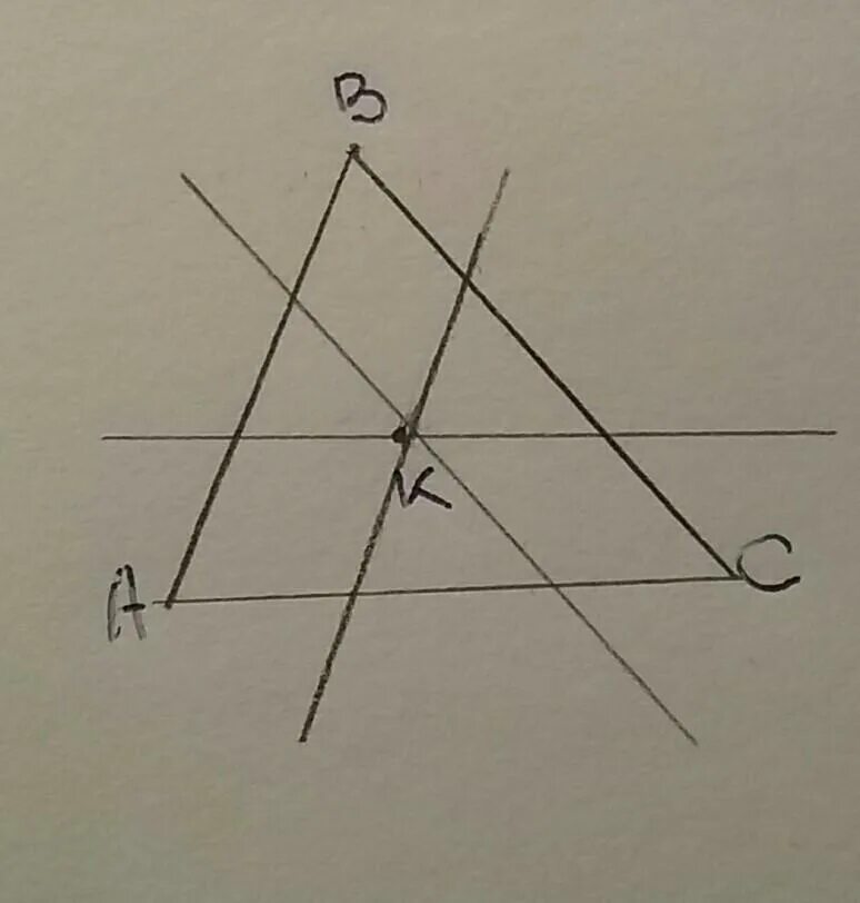 Проведите через точки k и n. Треугольник с параллельными прямыми. Треугольники на параллельных прямых. Две пары параллельных прямых рисунок. Проведение параллельных прямых с помощью треугольника.