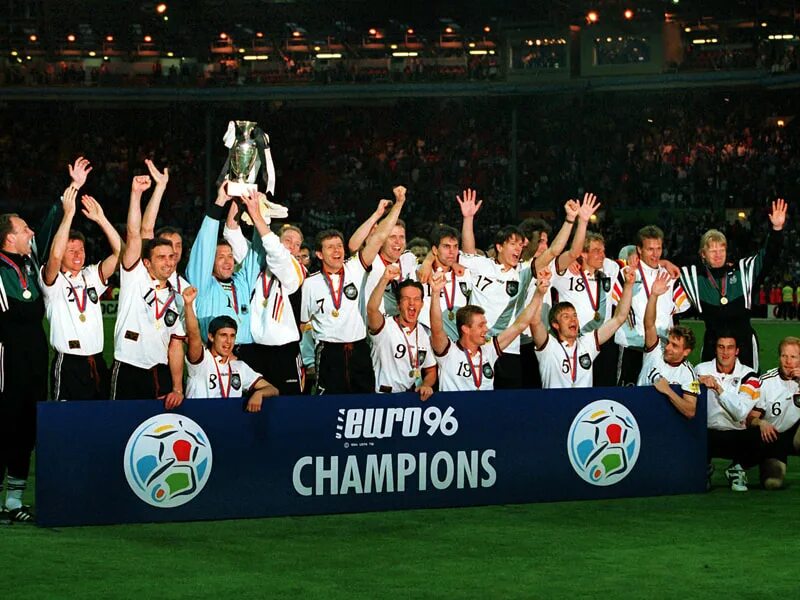 Euro 1996. Харин евро 1996. Сборная франции 1996. Луиш фигу на евро 2000. Euro 1996.