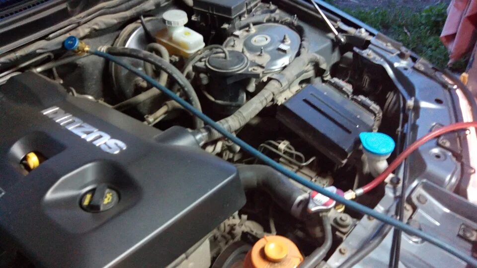 Заправка кондиционера сузуки гранд витара 1 998 2005. Suzuki sx4 заправка кондиционера. Гранд витара кондиционер. Как заправить кондиционер на сузуки гранд витаре. Suzuki sx4 заправка кондиционера.
