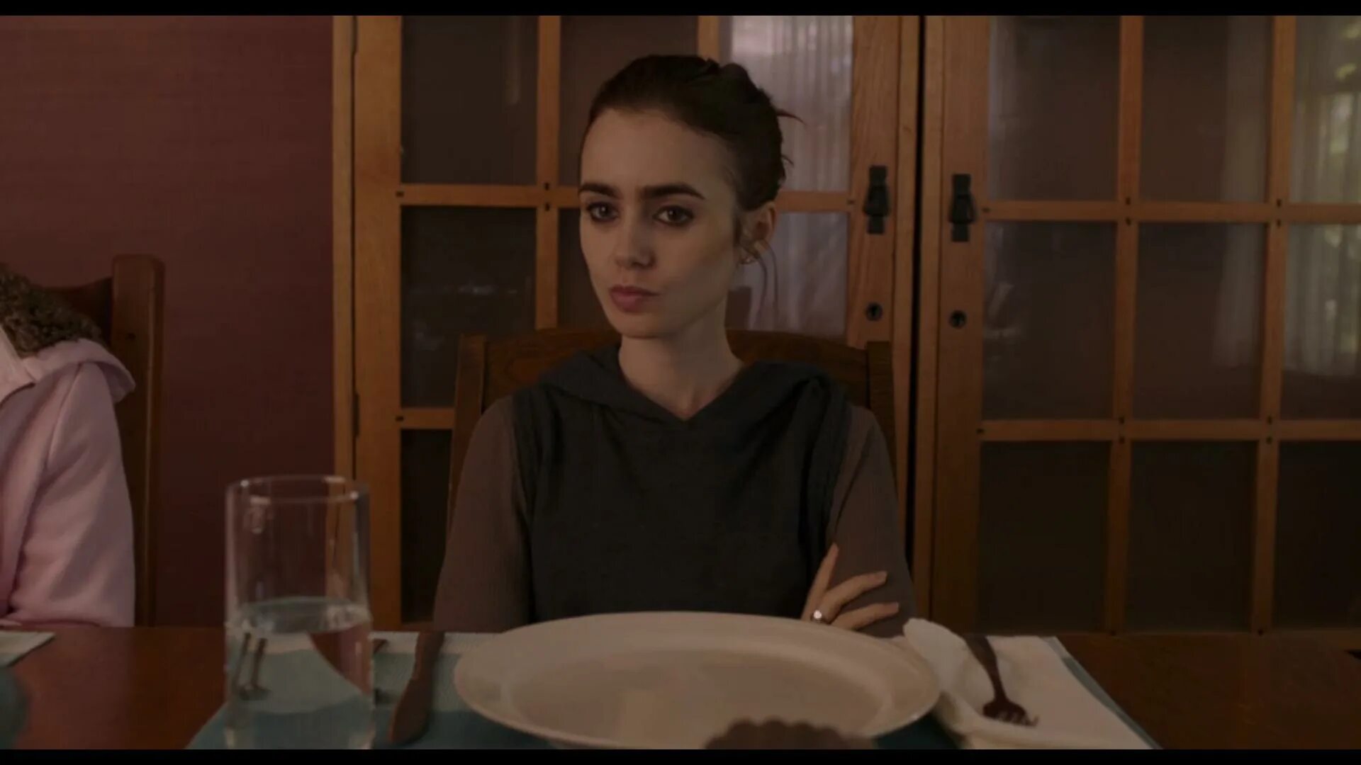 До костей фильм 2017. До костей. До костей фильм эллен. Кости фильм 2017. До костей фильм эллен.