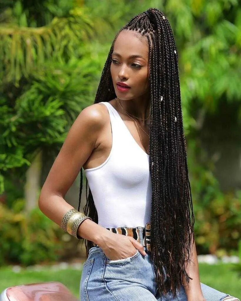 Как заплести афрокосы. Сиара афрокосы. 2 афрокосы. афрокосы box braids. афрокосички сенегальские.