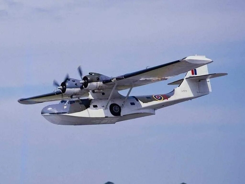 Consolidated pby-5a catalina. Каталина самолет. Каталина самолет-амфибия. Pby-5a "каталина". Каталина самолет.