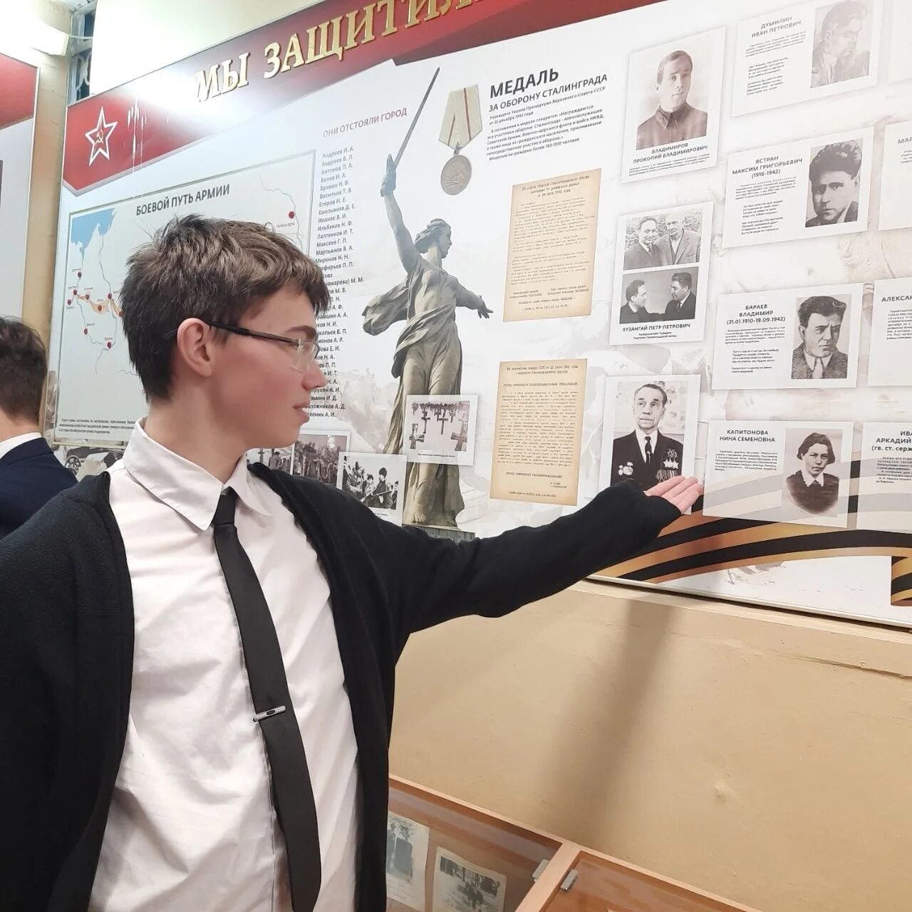 гид школьник москва. школьники на экскурсии в музее. «юный экскурсовод» музей выкса. школьники экскурсоводы. московский экскурсовод.