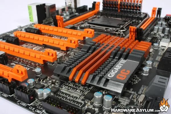 Материнская плата. Gigabyte x99 soc force. Горит материнская плата оранжевым. Система охлаждение материнская плата ноутбука 597674-001. Gigabyte ga-z97x-soc force.