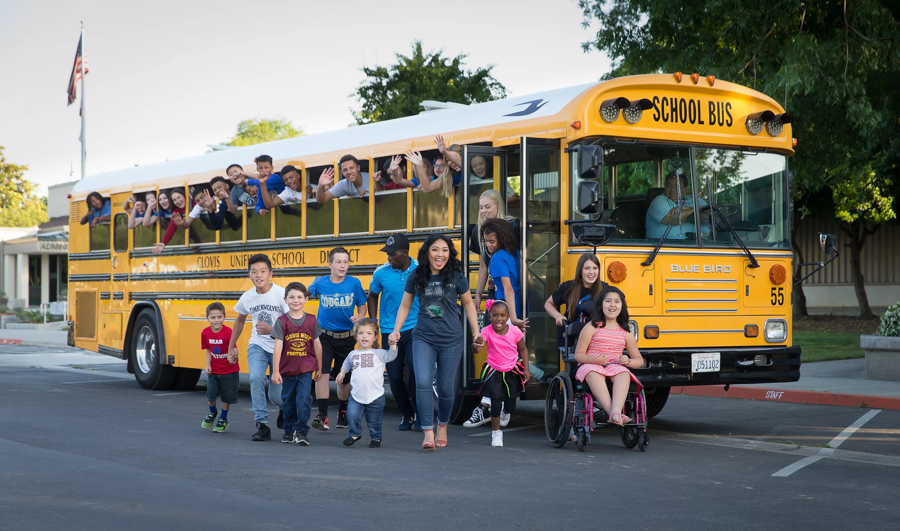 Школьный автобус. Автобусные экскурсии дети. Школьный автобус дети. Школьный автобус для экскурсий.