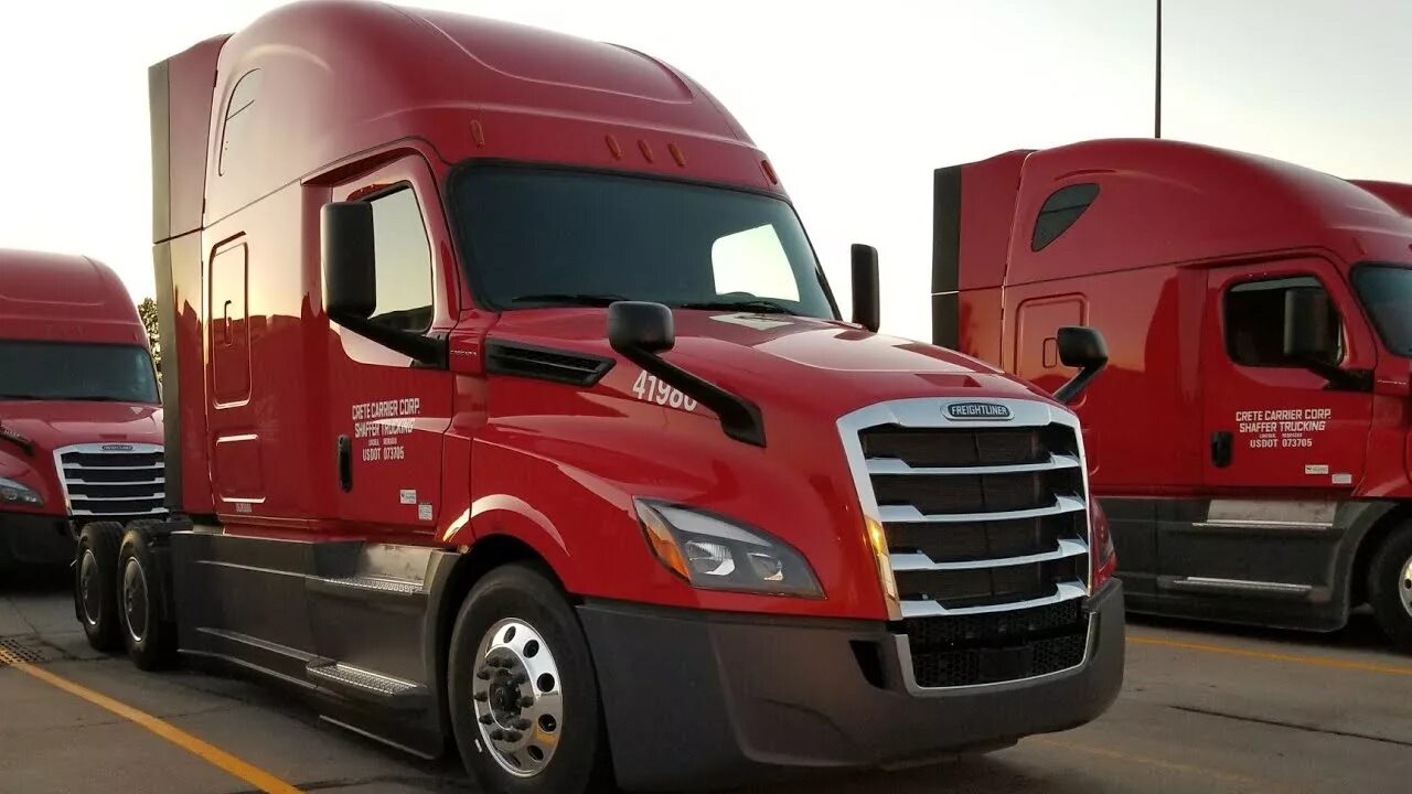 Каскадия обзор. Фредлайнер каскадия. грузовик freightliner cascadia 2025. фредлайнер 2018. freightliner cascadia 2025 new.