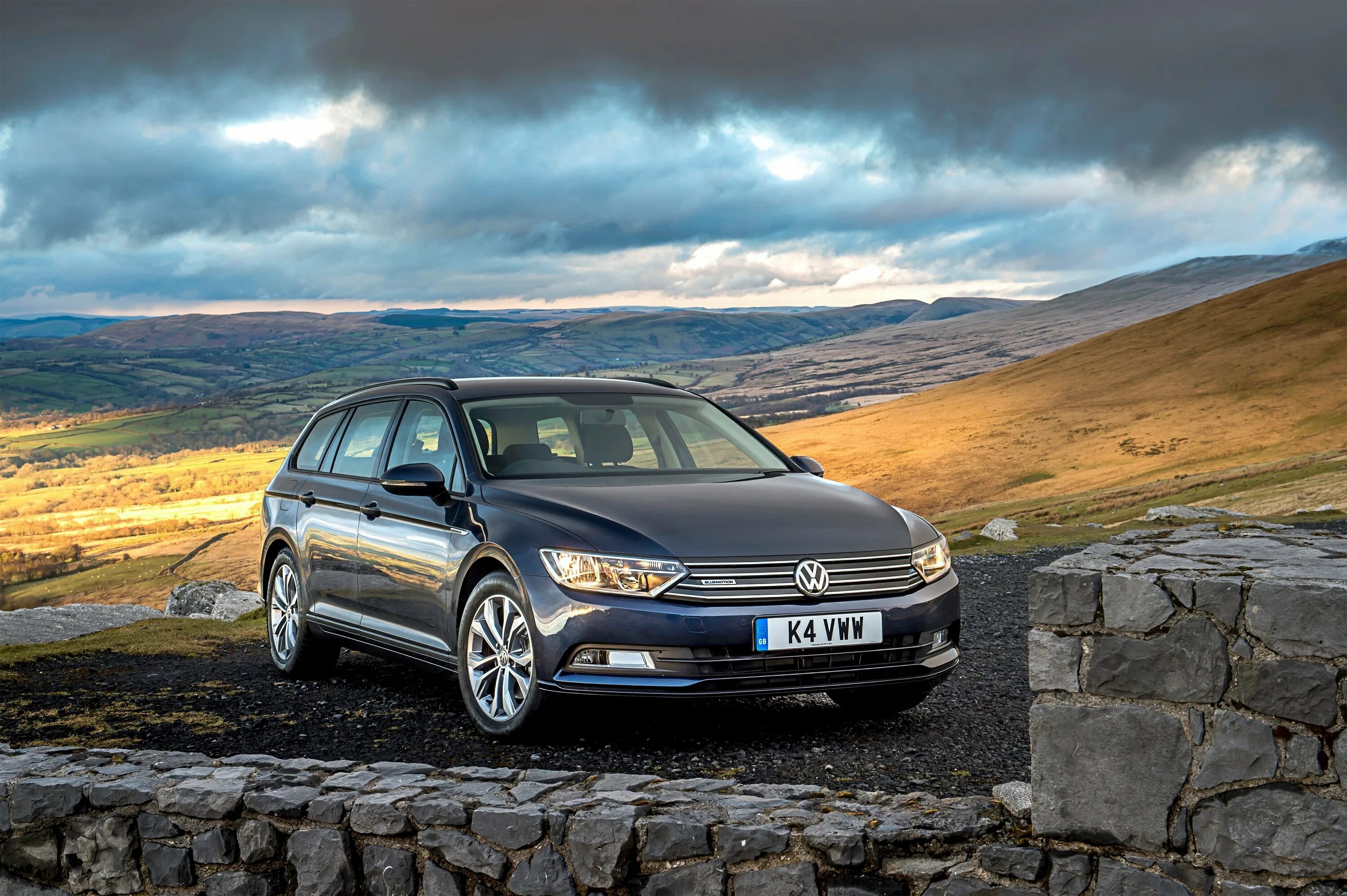 Пассат бэ. Volkswagen passat estate. фольксваген пассат 2015 года. машина wolchvagen passat. пассат б8 bluemotion.