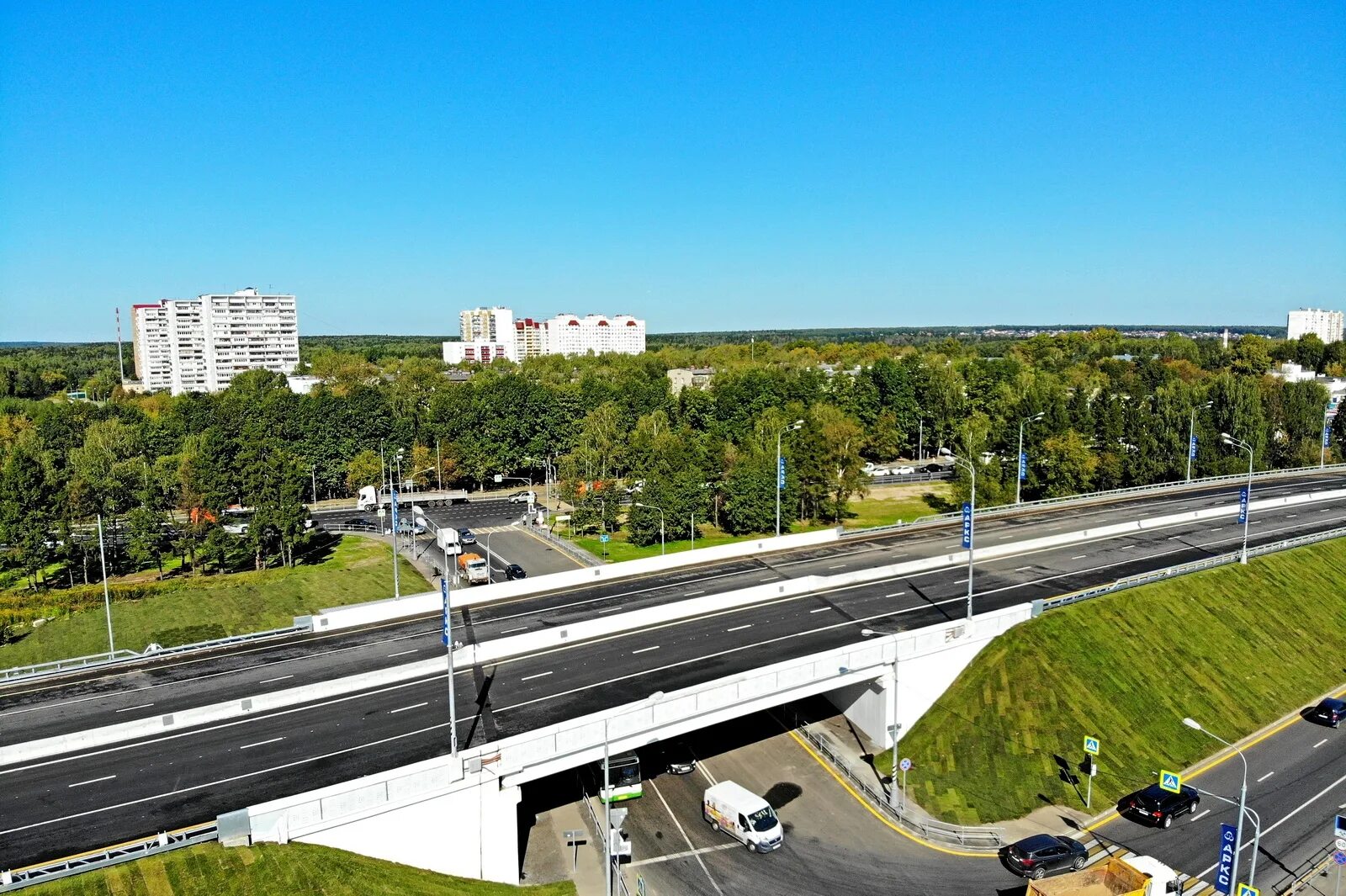 27 км московский. Тоннельно Эстакадный мост. Калужская Кольцевая автомобильная дорога. Калужское шоссе. Киевское шоссе до реконструкции.