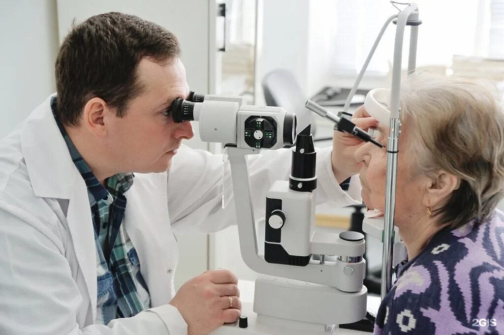 Eye center