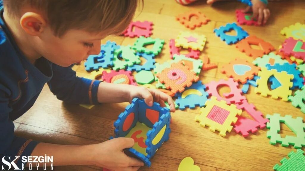 Early childhood Development Team. Кубик захват