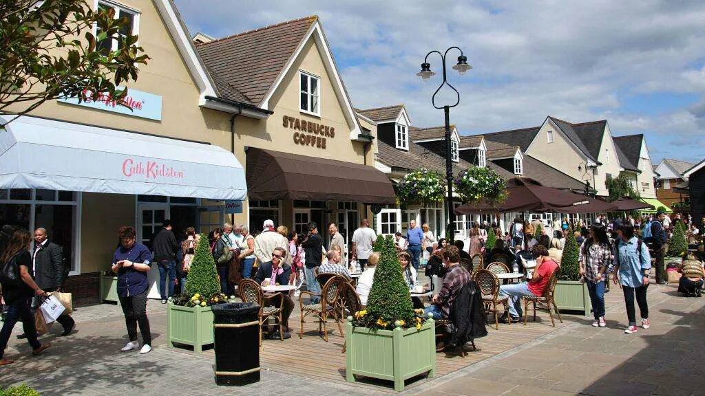 Бистер Лондон. Бистер Вилладж. Bicester Village Outlet. Bicester Village в Лондоне. Village предложения