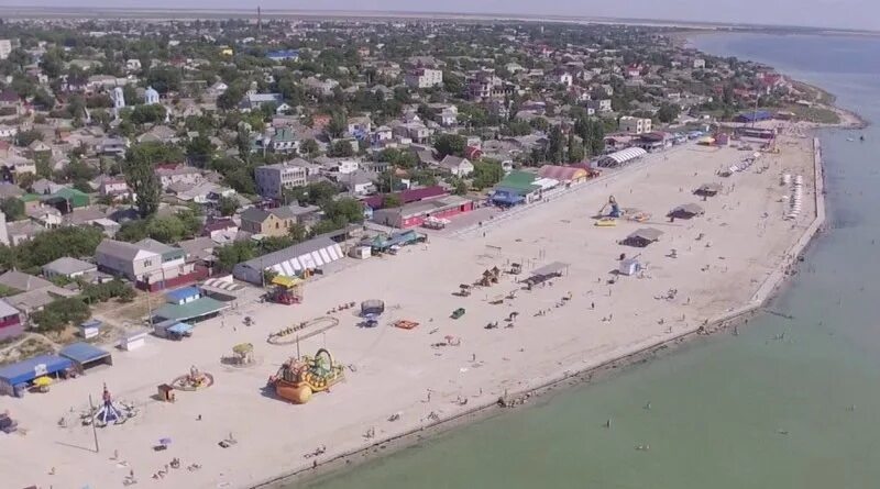 Геническ фото. Погода в геническе на месяц. Геническ пляж городской. Температура в херсоне сейчас. Погода в геническе на месяц.
