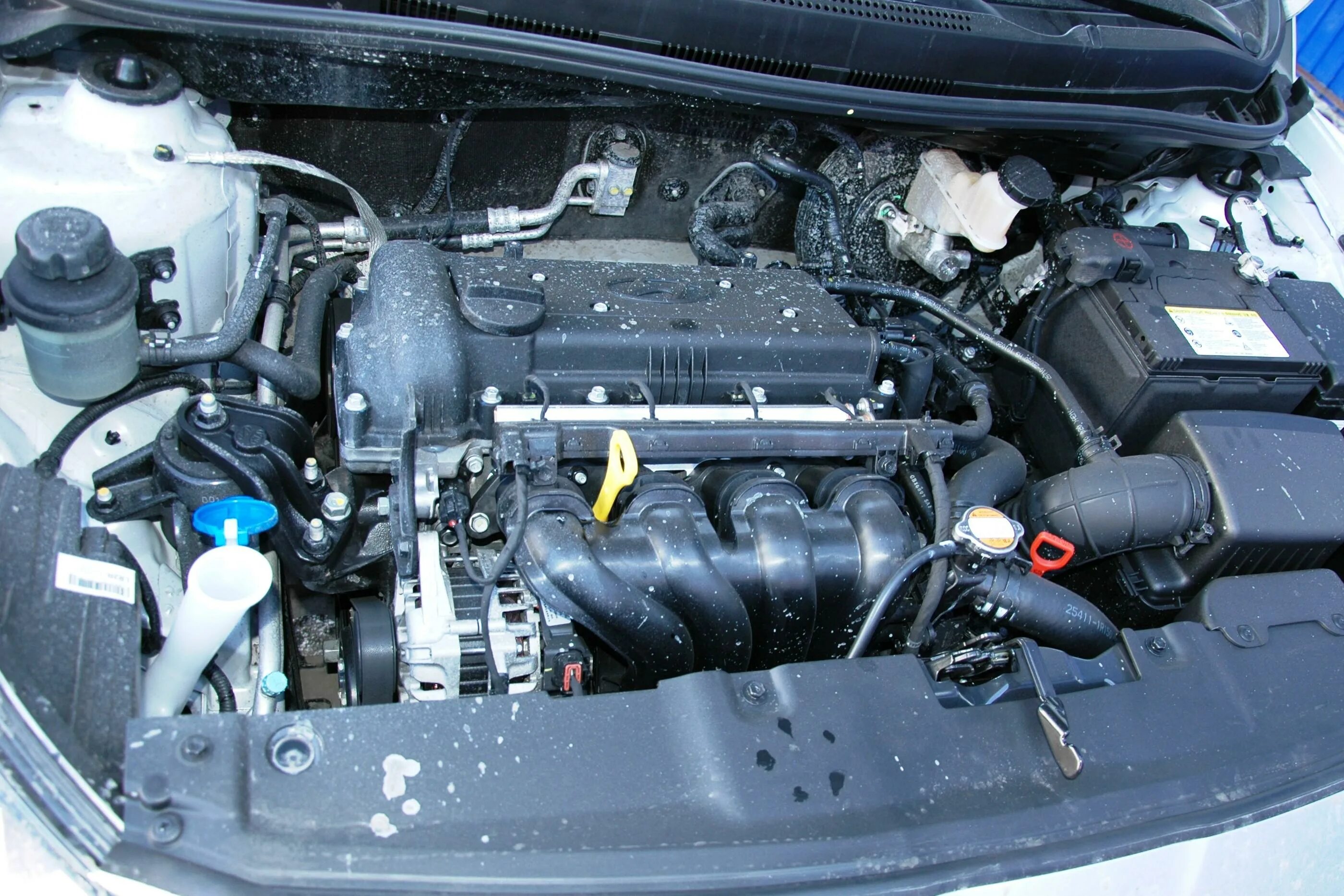 Хендай солярис 2011 двигатель. Мотор Солярис 1.6 2011. Двигатель Solaris 1.6. Мотор Солярис 1.4 2011. Hyundai Solaris Motor 1 6.