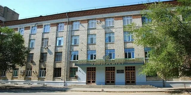 Механический институт волгоград. Институт архитектуры и строительства волггту волгоград. Политех волгоград. Волггасу корпус в. Волггту тракторный.