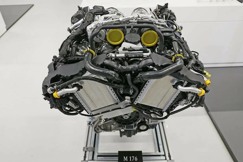 176 мотор. Mercedes v8 biturbo. mercedes m176. mercedes v8 biturbo двигатель. mercedes-benz m276.