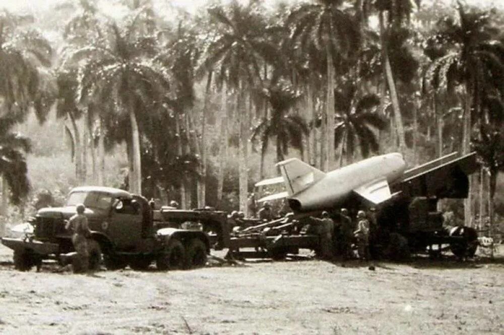 Кризис ядерной войны. Куба 1962 Карибский кризис. Карибский кризис ракеты на Кубе. Ядерное оружие на Кубе 1962. Карибский кризис 1962 ракеты.