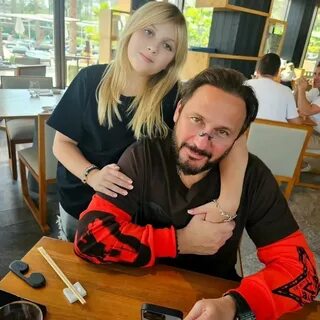 Жена стаса натанзона
