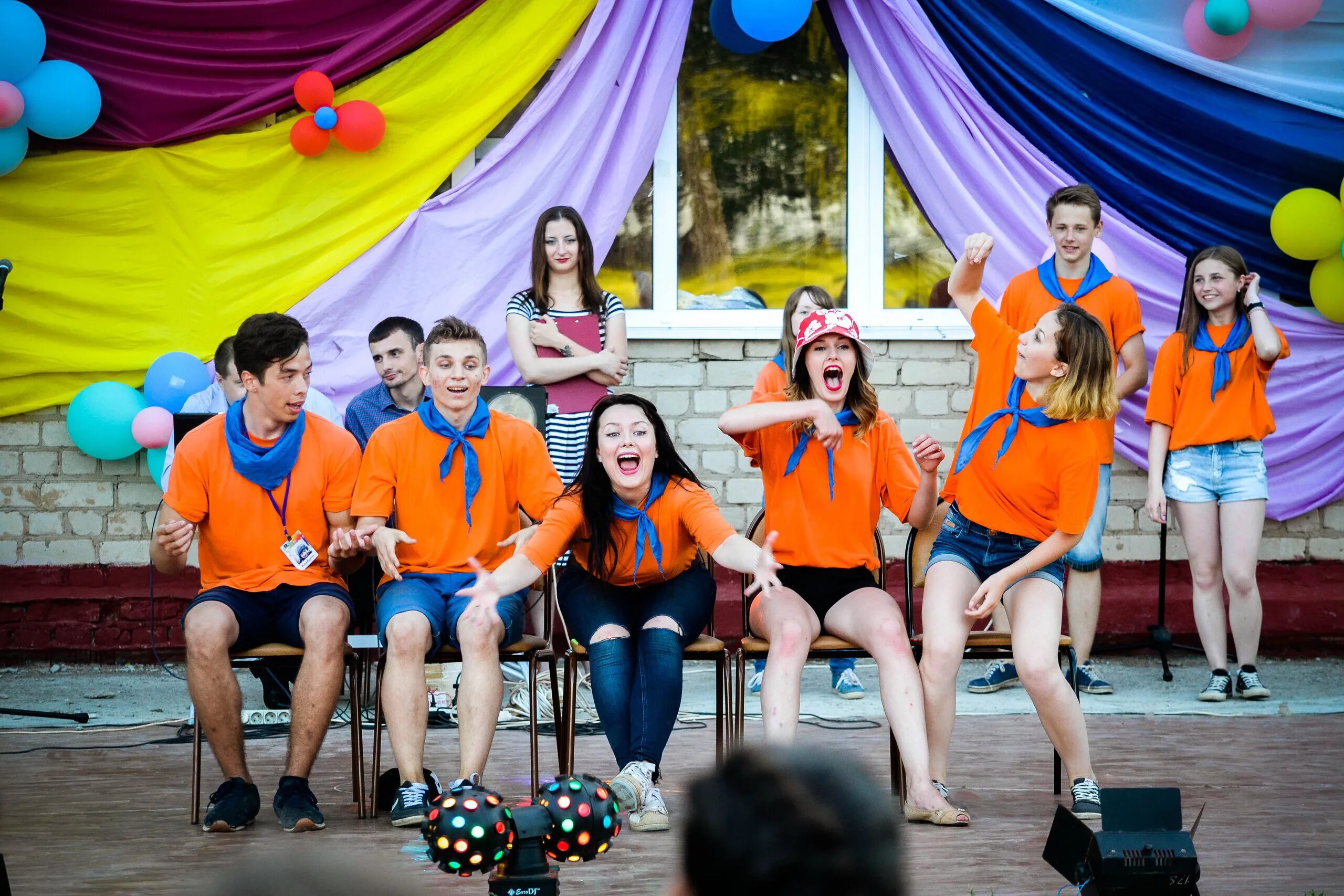 Выступления вожатых. Выступления вожатых. Прощальная речь в лагере вожатого. Летний лагерь вожатский концерт. Выступления вожатых.