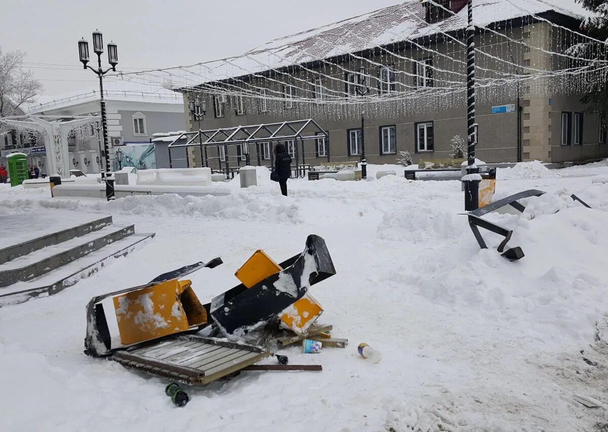 Свежие вакансии для мужчин усть каменогорск. Усть-Каменогорск сейчас. События в декабре 1986 года в Усть-Каменогорске. Усть Каменогорск что произошло. УК Ньюс Усть-Каменогорск.