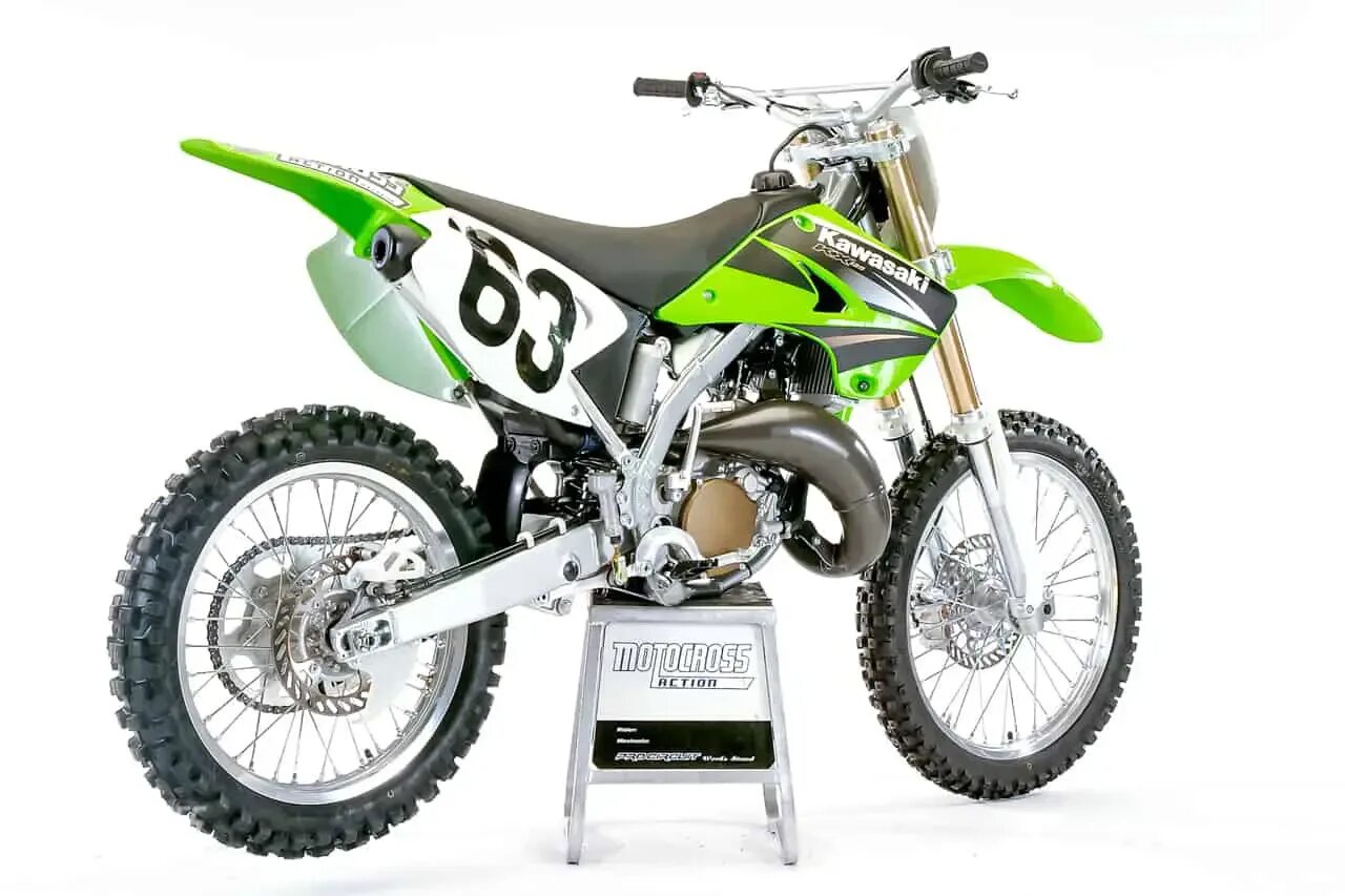 Kawasaki KX 125. Мотокросс Кавасаки KX 125. Кавасаки КХ 125 2005. Картер Kawasaki KX 125. Купить кавасаки 125