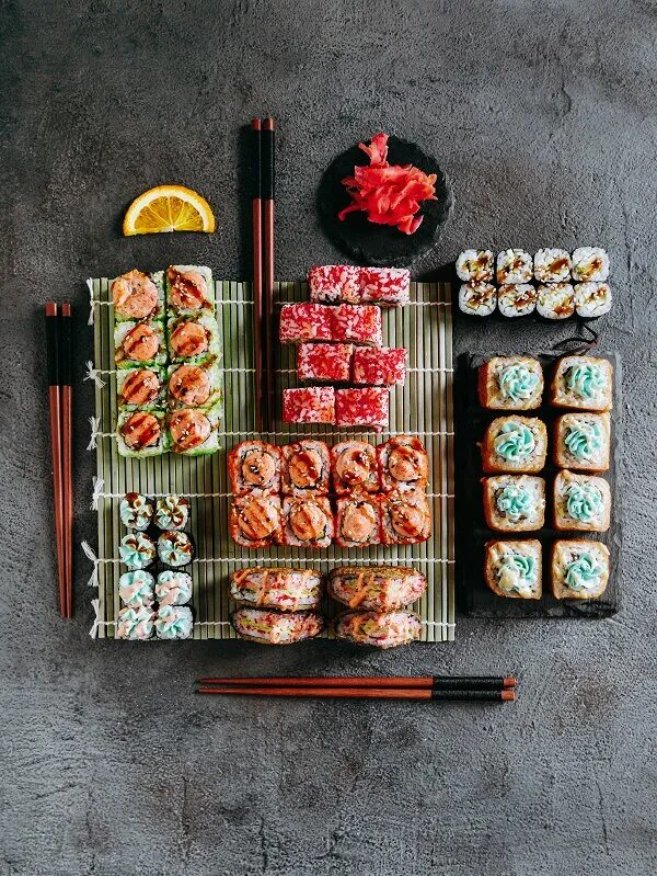 Суши семилуки. Роллы ассорти. Сушикрай в воронеже. Суши роллы ассорти. Суши ива краснознаменная.
