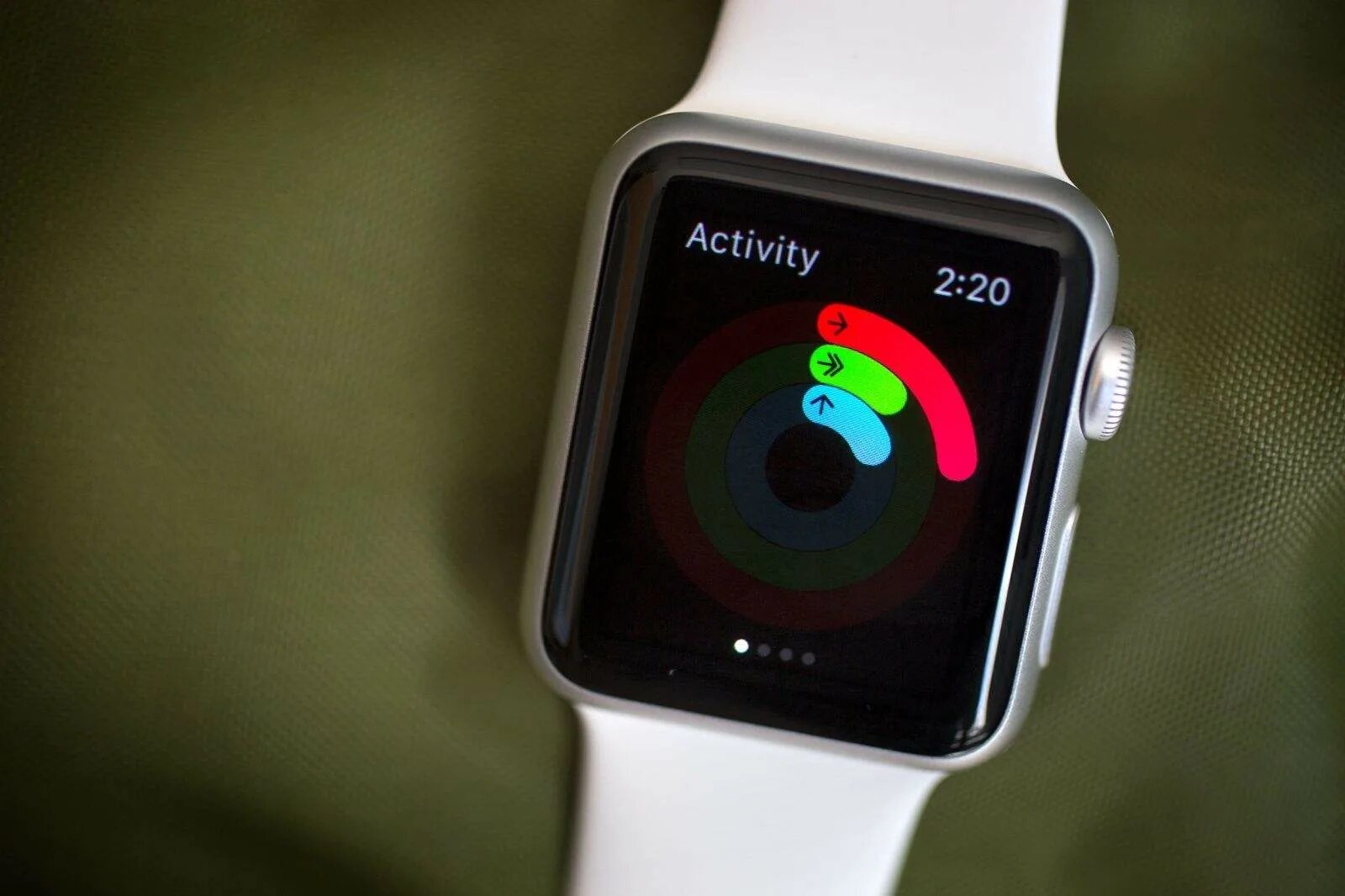 Смарт часы быстро разряжаются. Apple watch 7. Часы Эппл вотч здоровье. Эппл вотч 7 спорт. Часы Эппл вотч детские Sport.